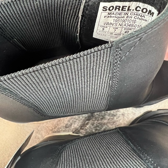 { Sorel } Brex Heel Lug Sole Chelsea Boots Black White - Picture 8 of 10